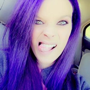 Meet your Posher, Charli n.